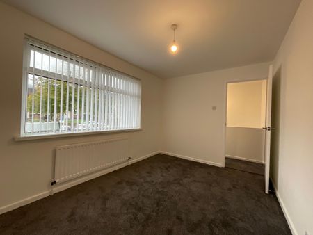 67 West Circular Road, Belfast, BT13 3QA - Photo 2
