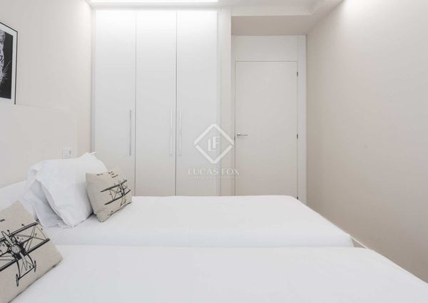 An elegant, modern, fully furnished apartment for rent in the city centre of Vigo, Pontevedra