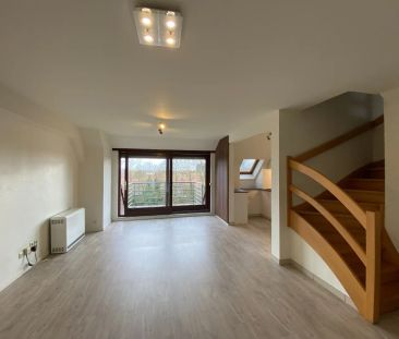 Centraal gelegen instapklaar duplex appartement met garage en terras! - Foto 1