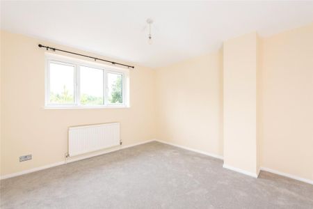 4 bedroom detached house to rent - Photo 4