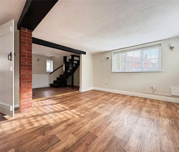 3 bedroom semi-detached house to rent - Photo 3