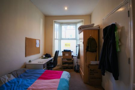 29 Harrow Road - Photo 2