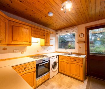 1 bedroom semi-detached bungalow to rent - Photo 3