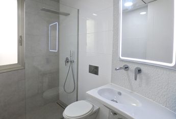 425 Villamartin Paradise