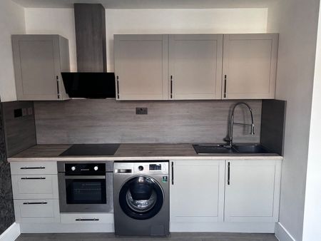 1 Bed Flat, Biscot Road, LU3 - Photo 2