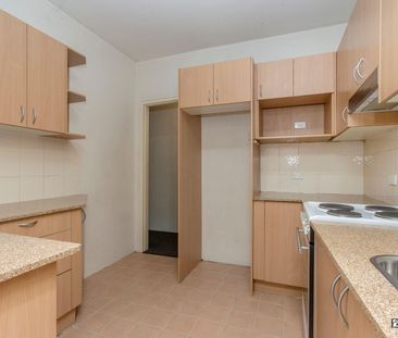 Convenient Ground Floor Living Close to Penrith CBD - Photo 1