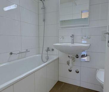 Modern 3-bedroom apartment in La Chaux-de-Fonds – Ideal for student... - Photo 4