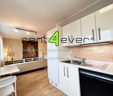 Pronájem bytu 1+kk 35 m² - Fotografie 6