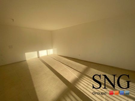 BEAU T4 AVEC BALCON ET PARKINGS - Photo 4