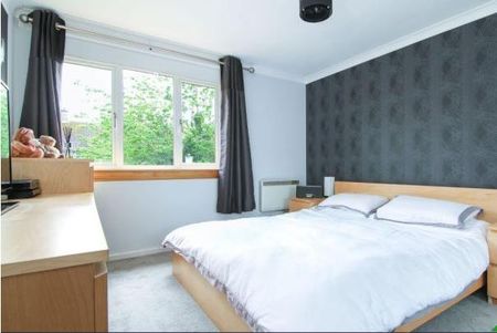 Firrhill Drive, Edinburgh, EH13 9EU - Photo 5