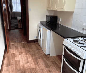 House share to rent - Photo 3