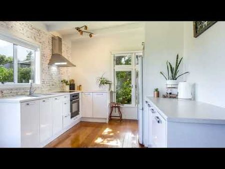 Three Bedroom In Helensville - Photo 3