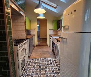 3 bedroom terraced house to rent - Photo 5