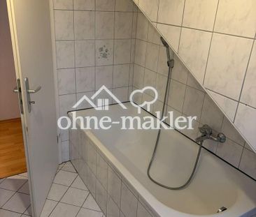 Helle 2-Zimmer-Dachgeschosswohnung mit Balkon & Einbauküche in Ingo... - Foto 3