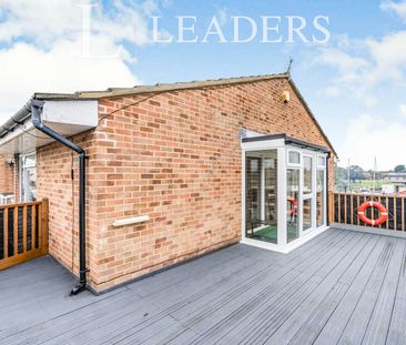 1 bedroom flat to rent Parham Road - Photo 1