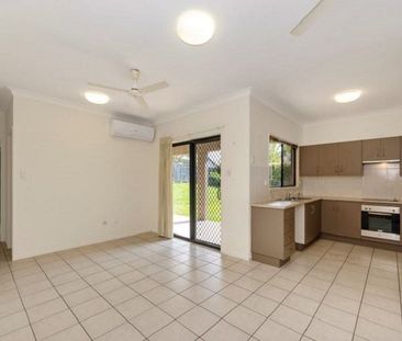 6 Bronte Court, Bushland Beach - Photo 5