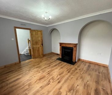 16 Oakwood Road, Carrickfergus, BT38 8ET - Photo 1