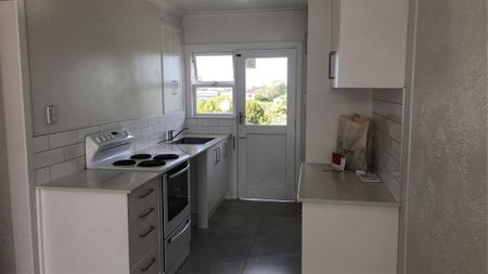 Unit 6, 66 Ferndale Road, Mt Wellington, Auckland - Photo 4