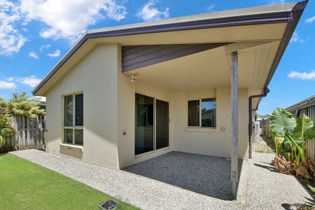 NEAT & TIDY THREE BEDROOM HOME - Photo 2