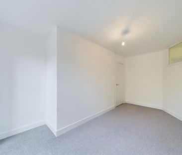 Lansdown Crescent, Cheltenham, GL50 - Photo 1