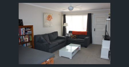 Cosy & Convenient Living in the Heart of Geelong West! - Photo 4