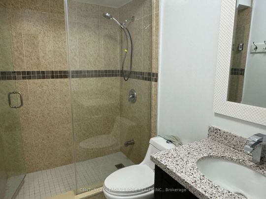 Condo Townhouse For Lease | E9116313 - Photo 1