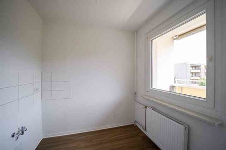 Sanierte 3-Zimmer-Wohnung mit Balkon! - Foto 2