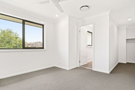 BRAND NEW FOUR BEDROOM HOME IN GABLES - Photo 2