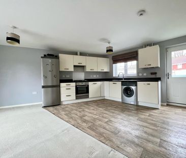 2 bedroom terraced house to rent - Photo 4