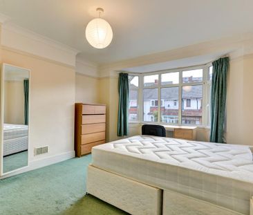 6 bedroom house to rent - Photo 3