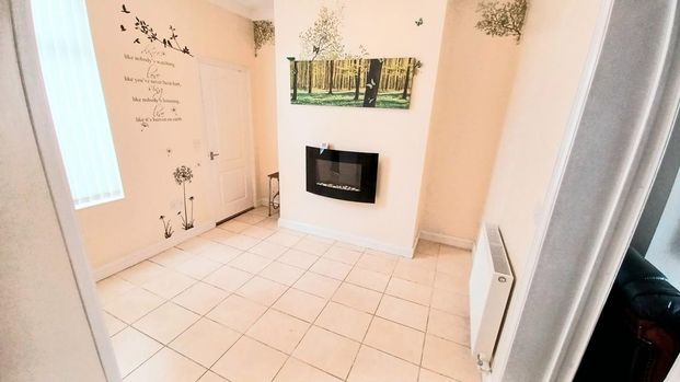 2 bedroom terraced house to rent - Photo 1