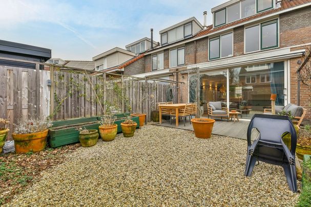 House Oegstgeest - Annie M.G. Schmidtlaan - Foto 1