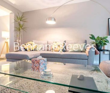 Fitzroy Court, Shepherds Hill, N6 - Photo 3