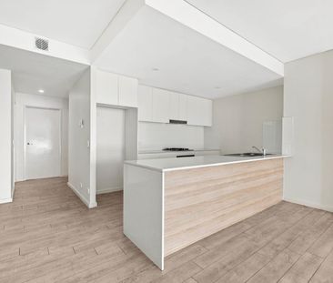 Positioned in a highly sought-after complex, this contemporary apar... - Photo 4