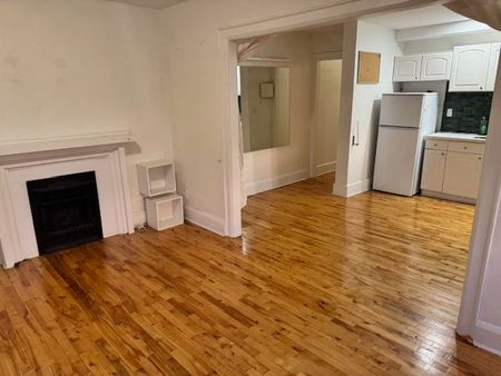 For Lease - 781 St. Clair Avenue Unit# 12, Toronto, Ontario - Photo 4