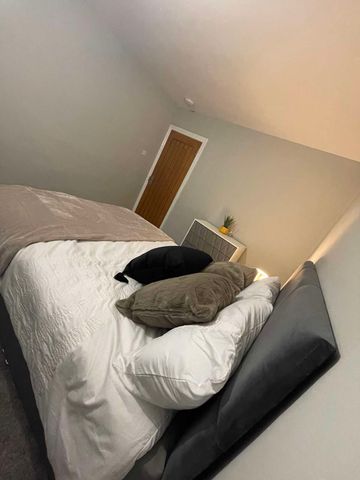 Double Room in Great Central Cambridge Location - Photo 2