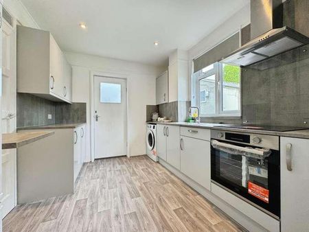 St. Mildreds Road, Norwich, NR5 - Photo 2