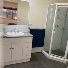 8/300 Sir Fred Schonell Drive, St Lucia, QLD 4067 - Photo 1