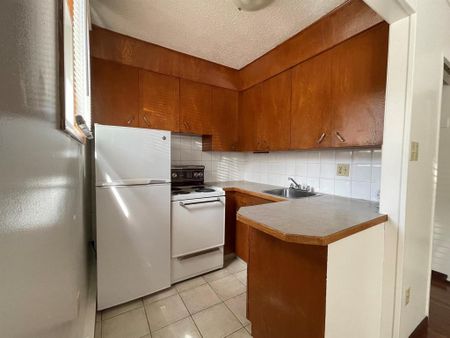 One Bedroom Apartment Unit for Rent in Regina - Photo 2