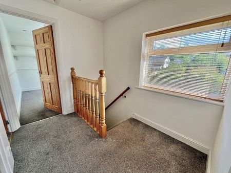 3 bedroom semi-detached house to rent - Photo 4