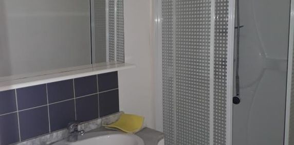 Location Appartement 2 pièces 27m² LIBOURNE 33500 - Photo 2