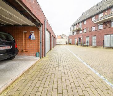 Gelijkvloers appartement met 2 slaapkamers en garagebox - Photo 3