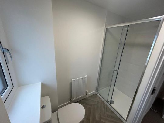 3 bedroom flat to rent - Photo 1