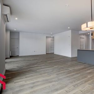 Appartement Mirabel À Louer - Photo 3