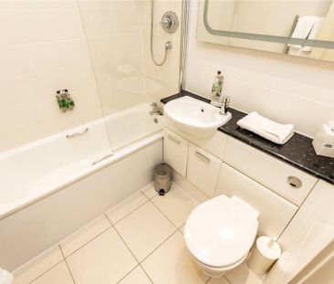 2 bedroom flat to rent - Photo 6