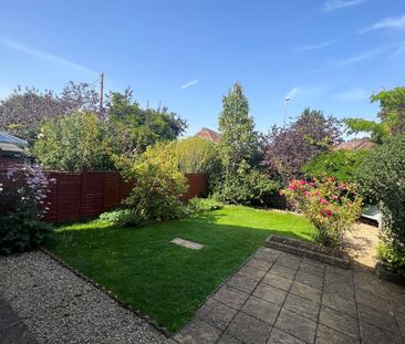 4 Bed Detached House, Beeches Grove, BS4 - Photo 3