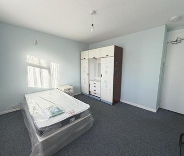 4 bedroom house to rent - Photo 5