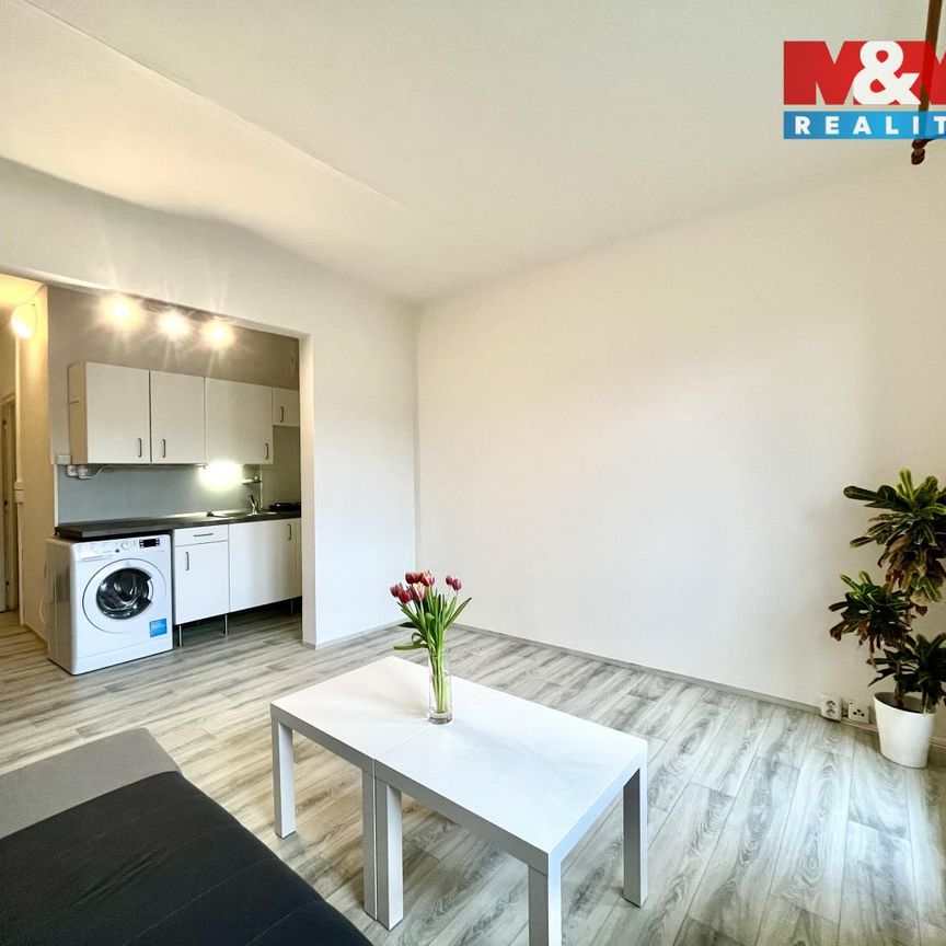 Pronájem bytu 1+kk a garsoniéry 28 m² - Photo 1