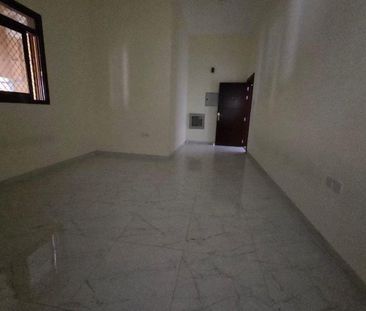 An excellent opportunity to rent a spacious, first - Photo 3