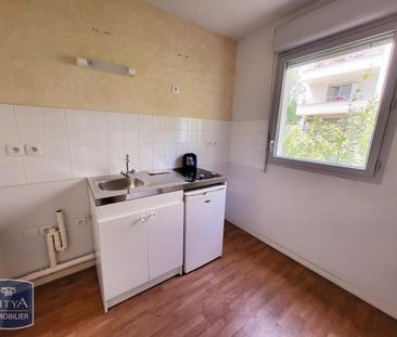 Location Appartement 2 pièces 53m² ELBEUF 76500 - Photo 5